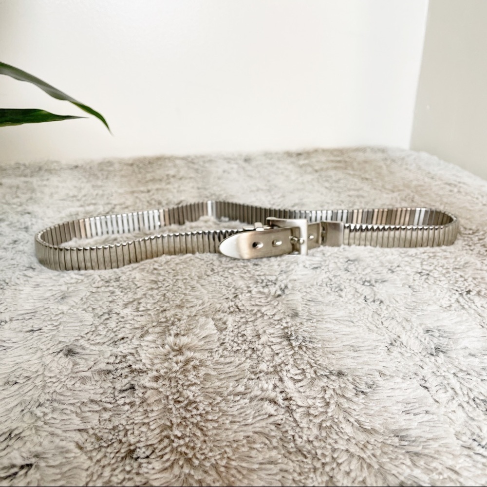 Vintage elastic metal 00’s belt